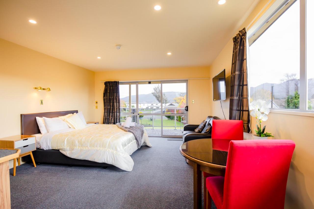 Alpine View Motel Te Anau Ngoại thất bức ảnh